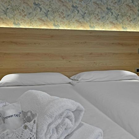 Hotel Alessandra Γκάρντα Εξωτερικό φωτογραφία