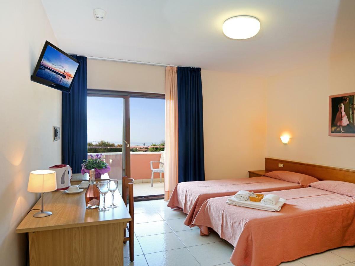 Hotel Alessandra Γκάρντα Εξωτερικό φωτογραφία