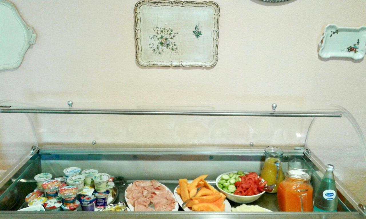 Hotel Alessandra Γκάρντα Εξωτερικό φωτογραφία